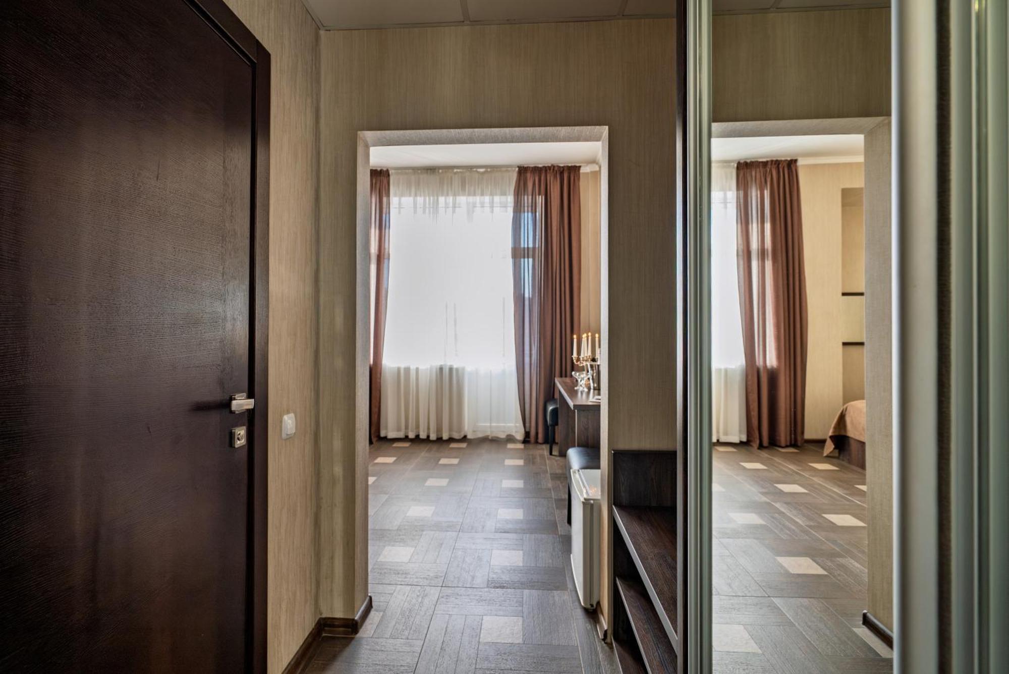 Congress Hotel Verhovina Petropavlovskaya Borshchagovka Dış mekan fotoğraf