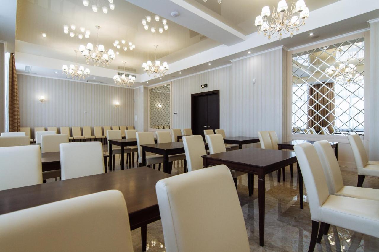 Congress Hotel Verhovina Petropavlovskaya Borshchagovka Dış mekan fotoğraf