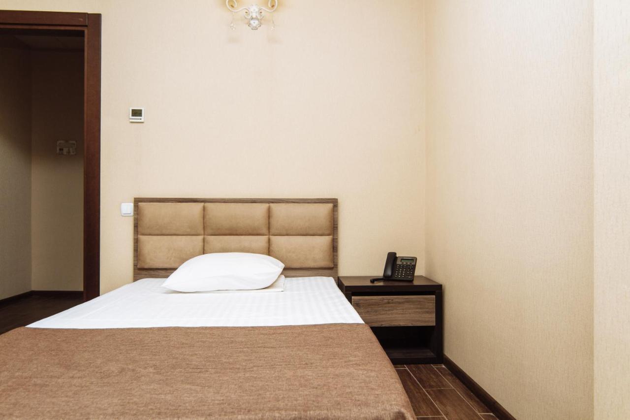 Congress Hotel Verhovina Petropavlovskaya Borshchagovka Dış mekan fotoğraf